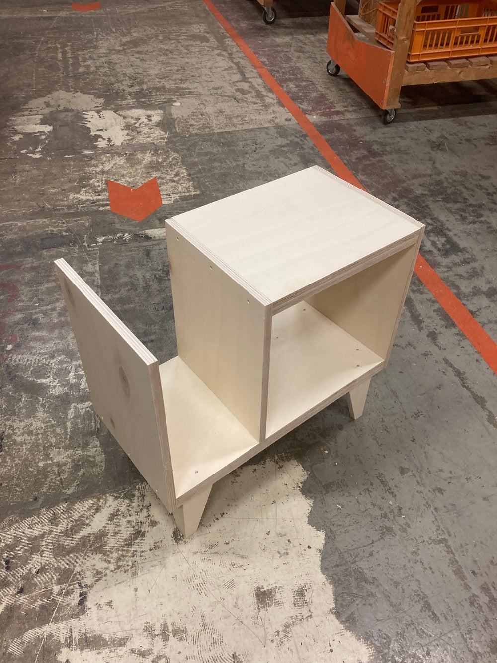 CURSUS | MEUBELMAKEN 1 | KASTJE OP POTEN