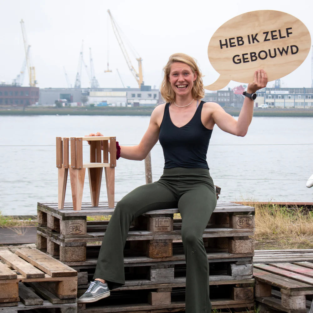 Een kastje gemaakt tijdens meubelmaken niveau 1 kastje.