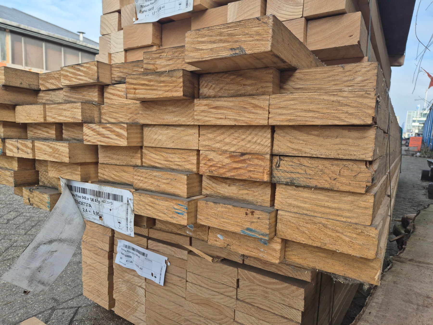 Radiata pine 48x150mm - 2,4 meter