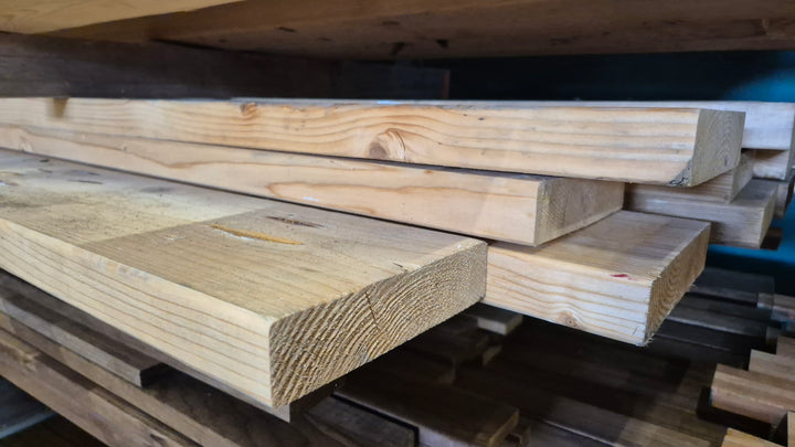 Grenen 37x166 (balken)