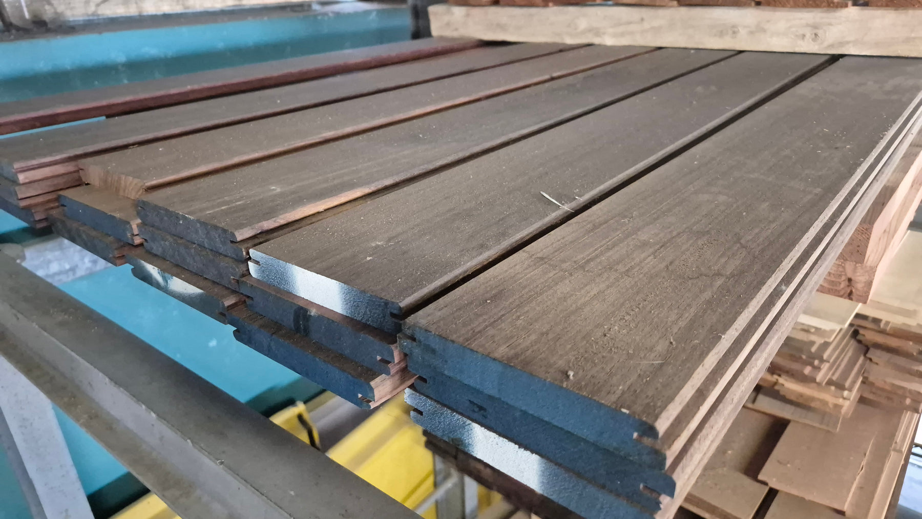 Padoek 26x155 (vlonder) B-FIX